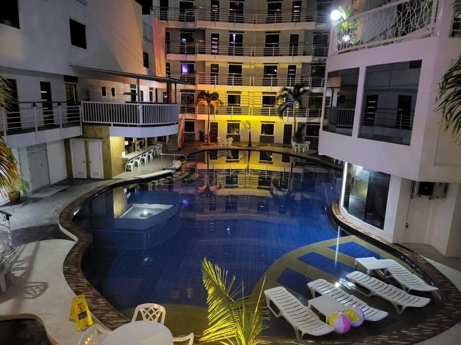 Kandi Resort-Type Spacious 1 Bedroom With Netflix And Free Housekeeping Angeles Esterno foto